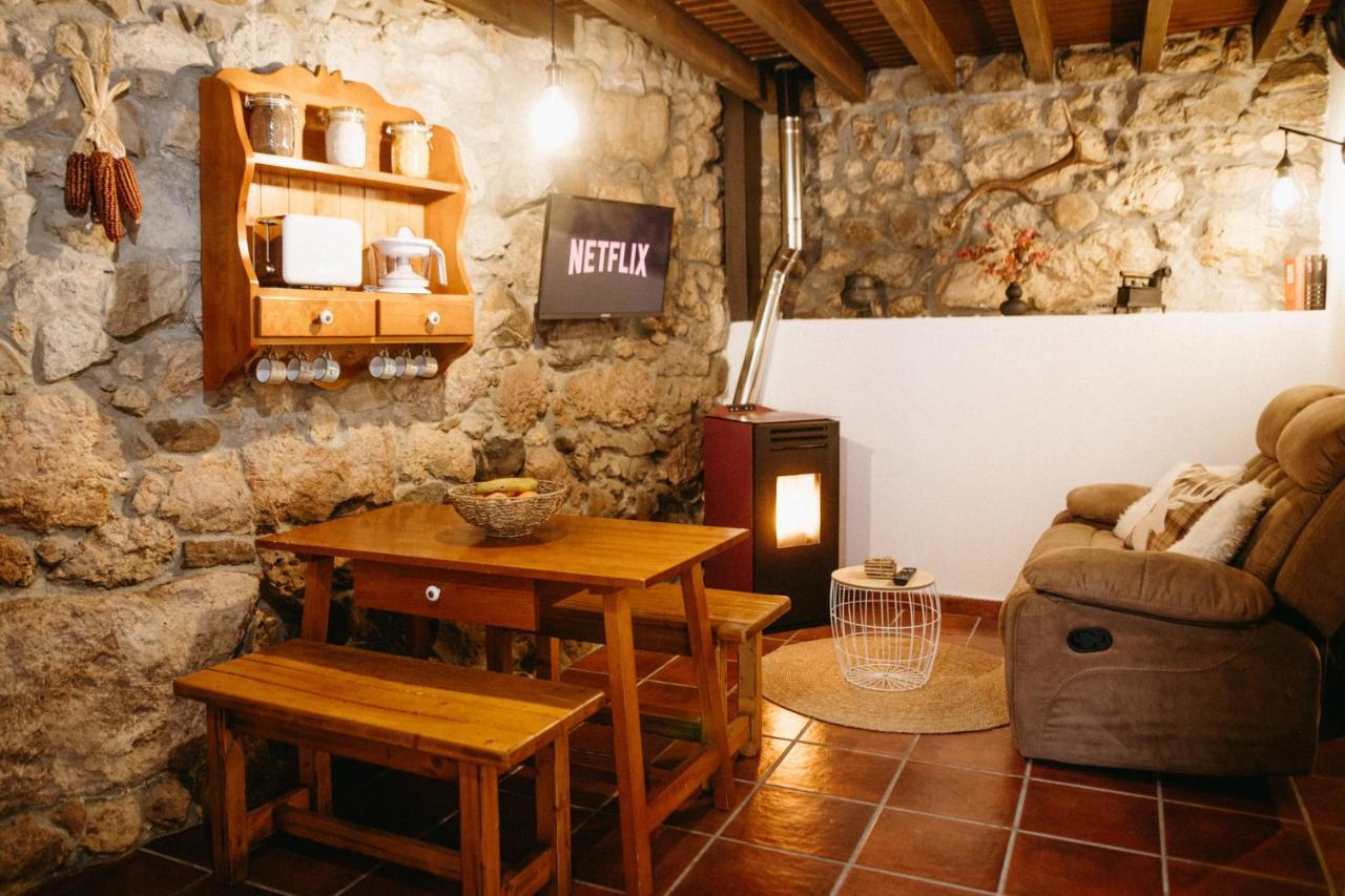 Apartamentos Rurales La Casina Del Fontan Valle de Lago Luaran gambar