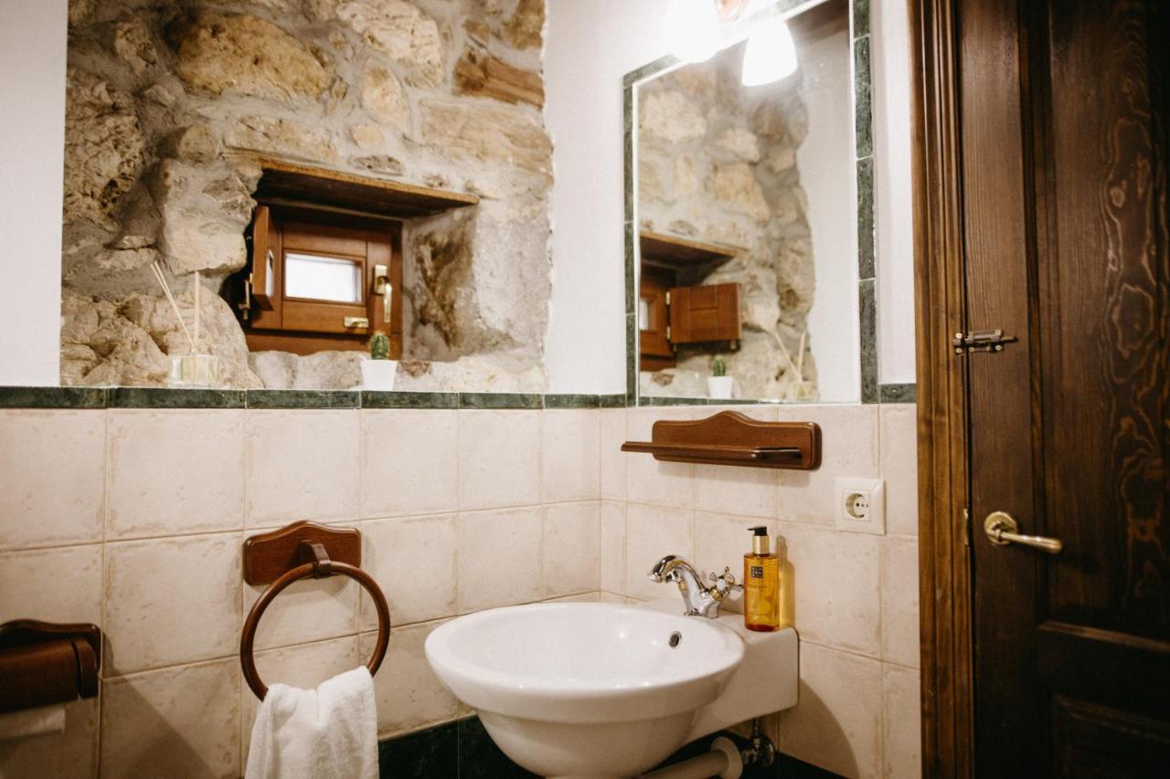 Apartamentos Rurales La Casina Del Fontan Valle de Lago Luaran gambar